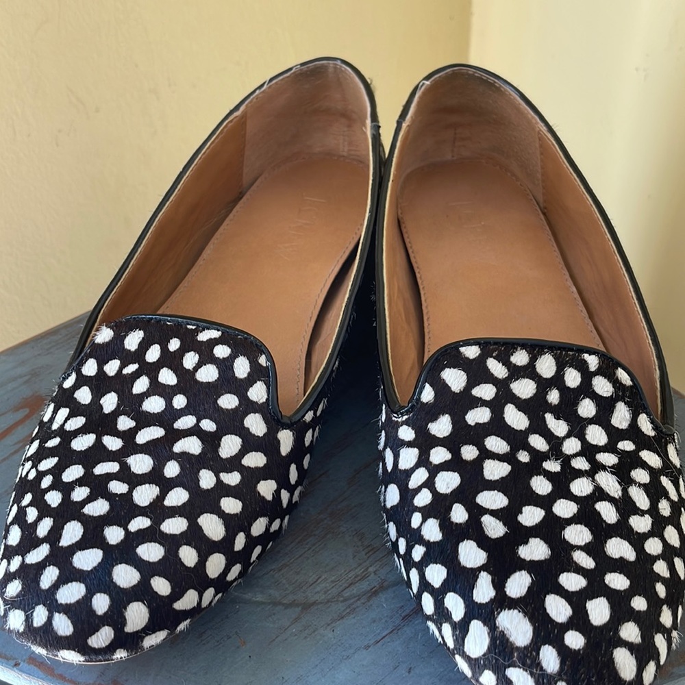 - 🌺- J.Crew Brown & Off-white Calf hair loafers      Size 6